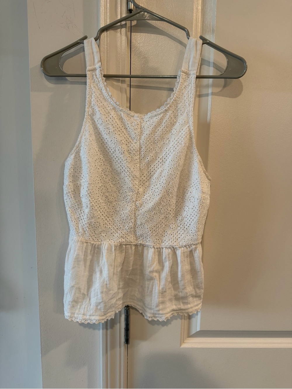 American Eagle Outfitters White Top